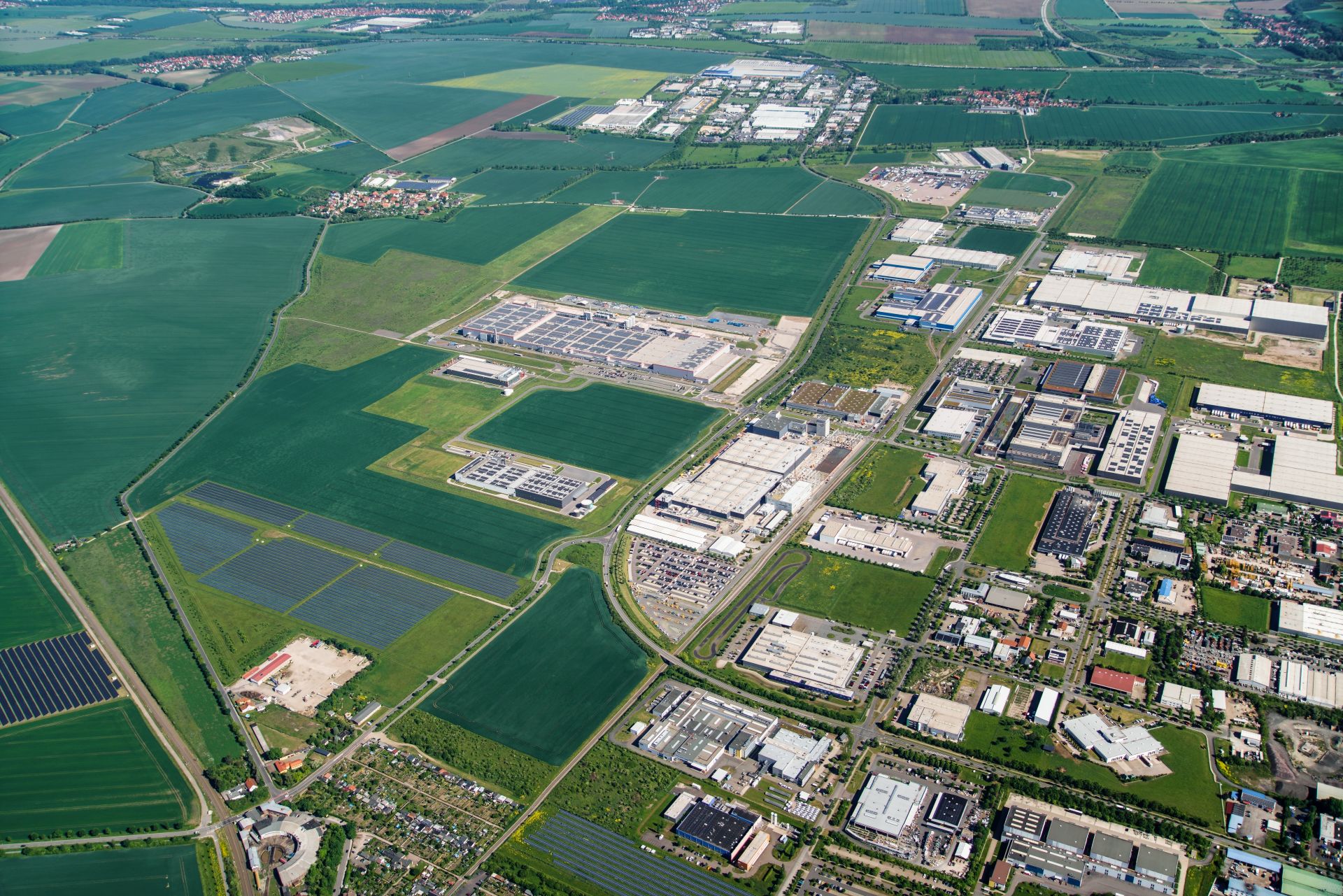 Luftbild "Industriegroßfläche "Erfurter Kreuz" Luftbild "Industriegroßfläche "Erfurter Kreuz"
