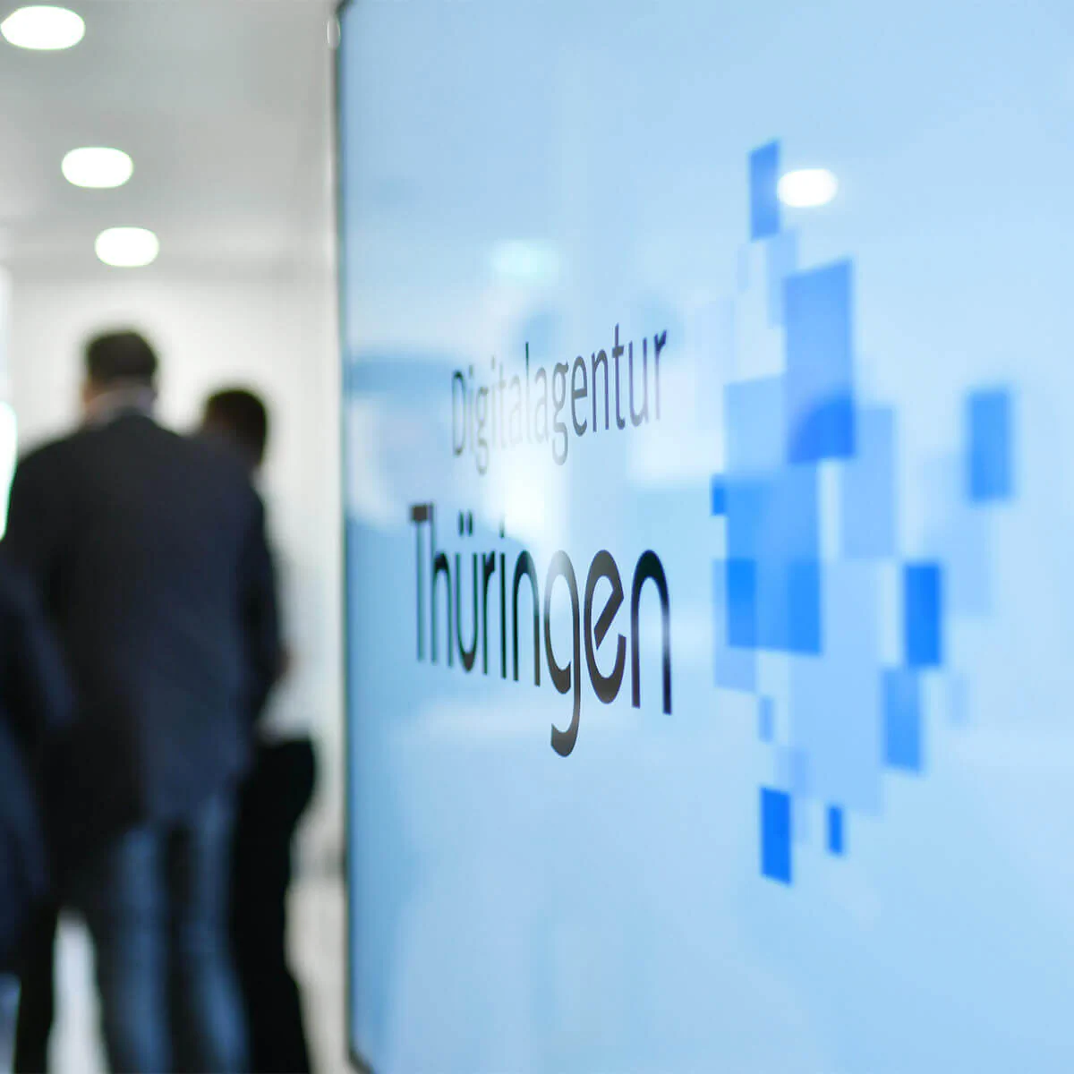 Digitalstrategien umsetzen Bildbeschreibung / description: Digitalstrategien umsetzen